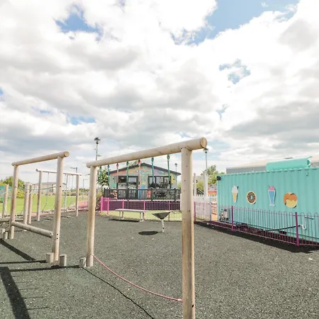 Rowan Court 2 * 斯卡伯勒