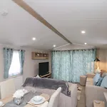 Rowan Court 2 * Scarborough