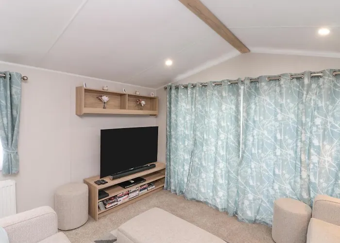 Rowan Court 2 *